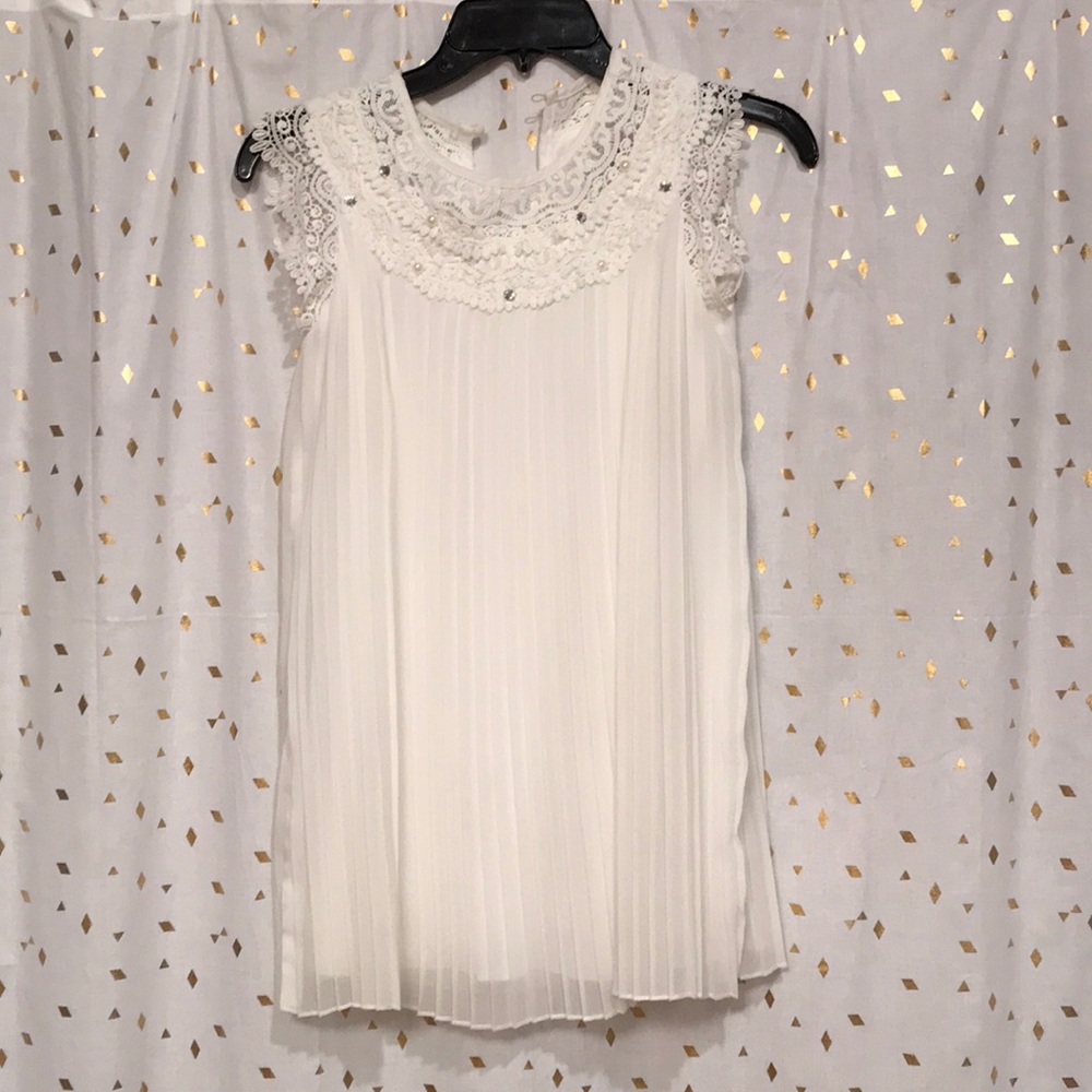 👗Beautiful white dress👗